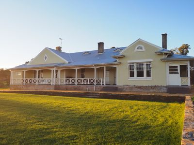 Exclusive Barossa country lodge/retreat