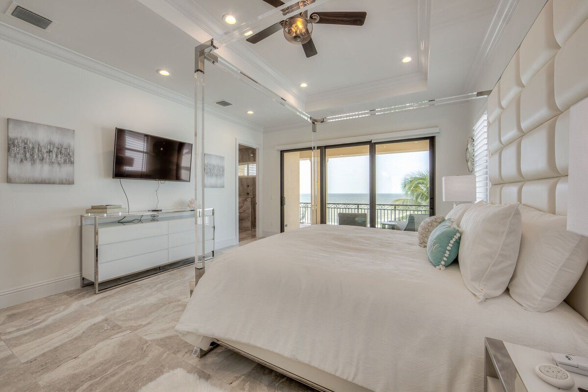 Kahuna Oasis: 10BR, Pools & Beach Access gallery image 3