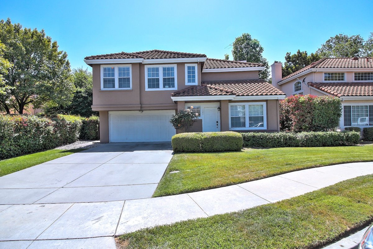 MSP1&2: 2 Lovely Homes Right Next to Each Other gallery image 3