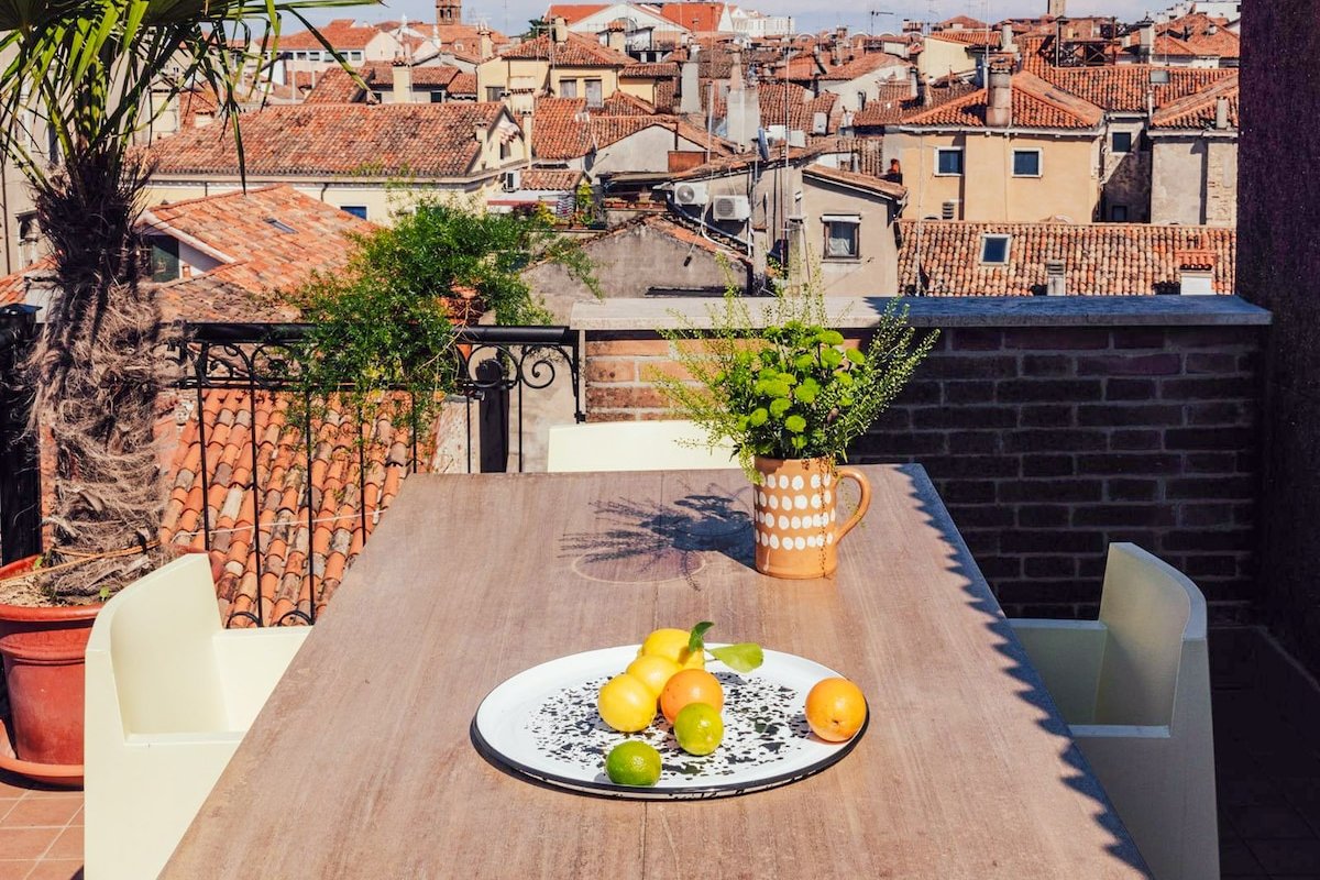 Colombina gallery image 5