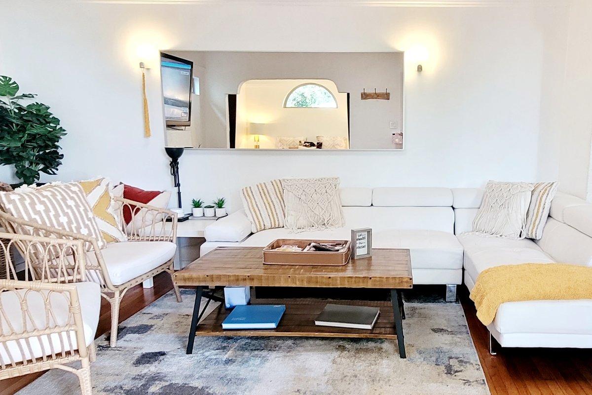 Home in Venice Beach, Family-Friendly, Hot Tub!