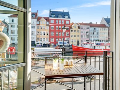 Views apartment in Nyhavn directly to the water