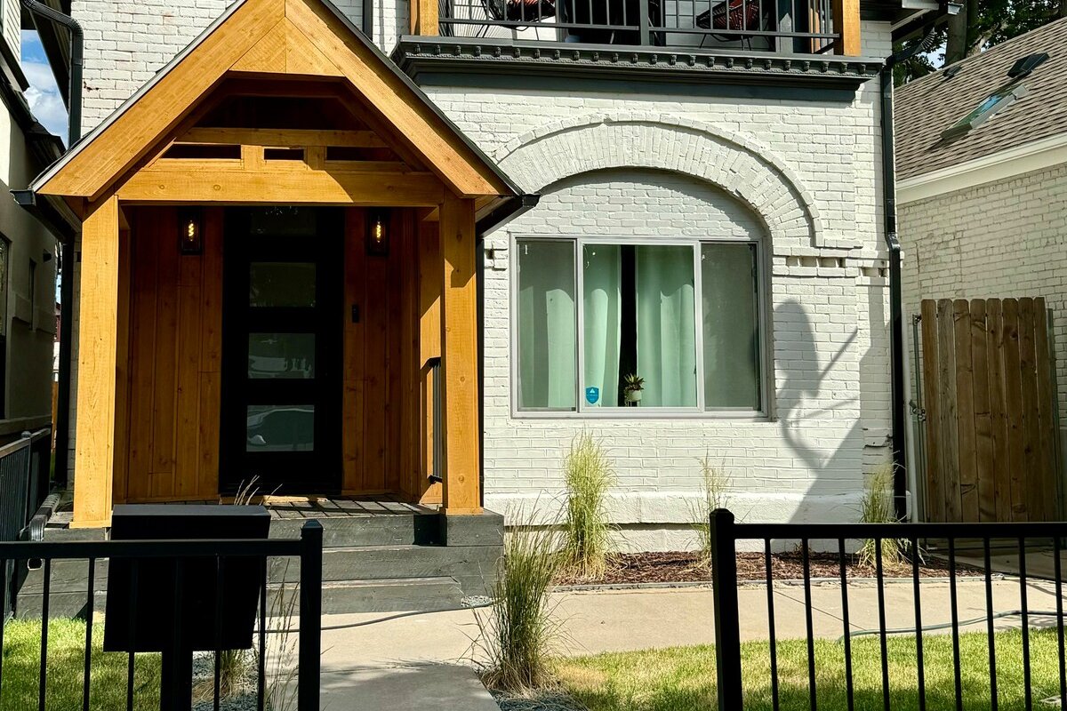 Stay in Style-Walk to the BEST Food/Bars in Denver gallery image 5