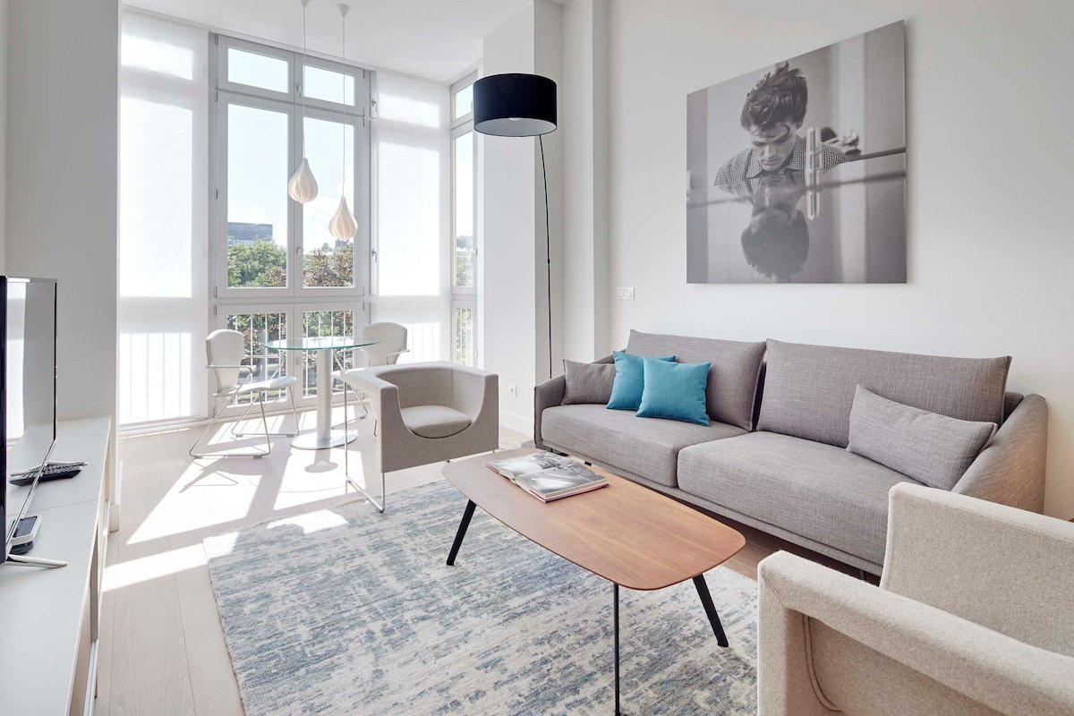 Moon River by FeelFree Rentals gallery image 2