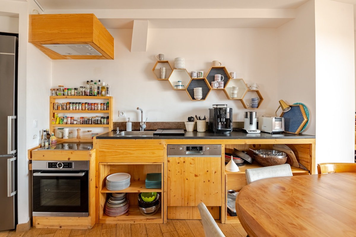 Cosy * Quiet * Bright * Balconies * Garage * Bikes gallery image 5