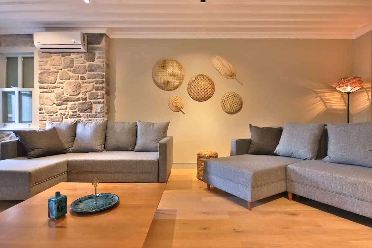 Artistically Renovated Triplex Villa 400m2 Ortaköy gallery image 3