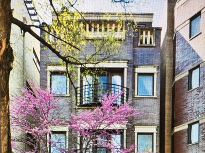 Lovely 3/2.5 duplex in Wicker Park area