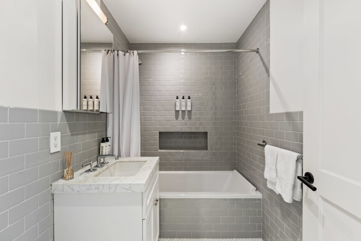 Rove Travel | Highland Place I | Luxury NoMad 3BR gallery image 5