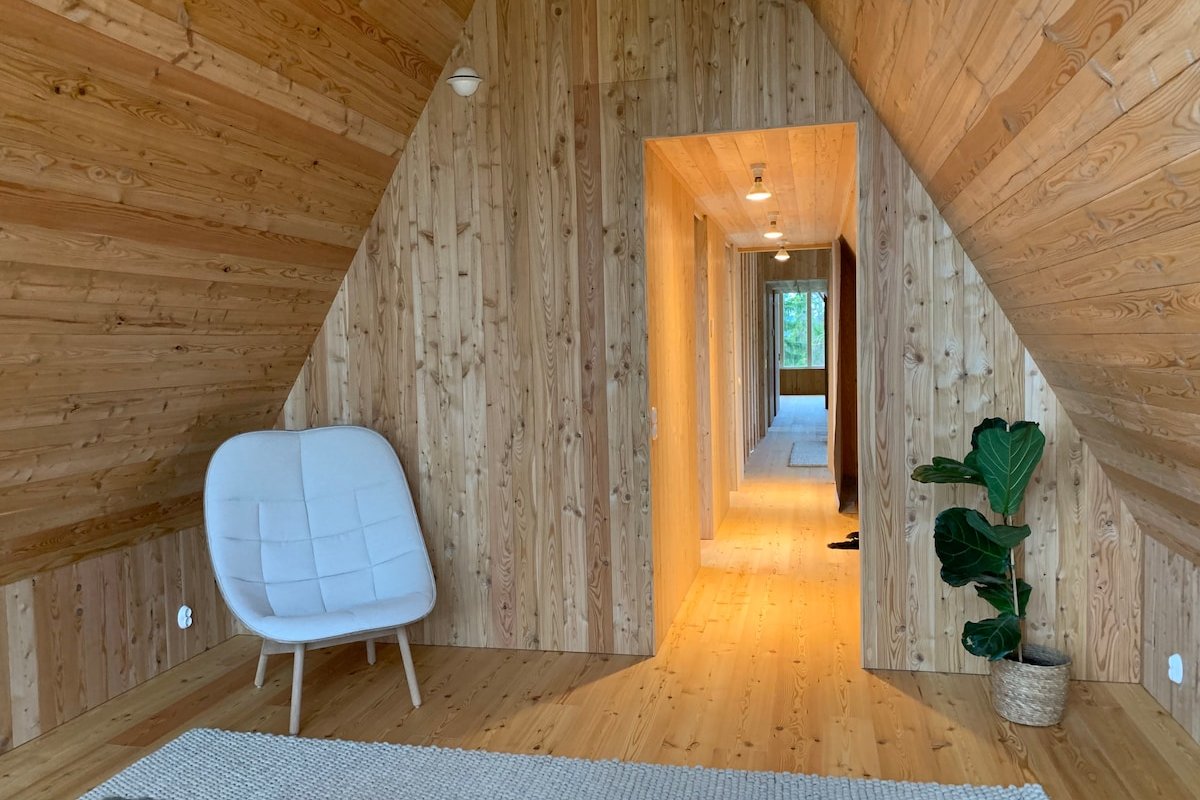 GRAND DESIGN Villa A-frame gallery image 5