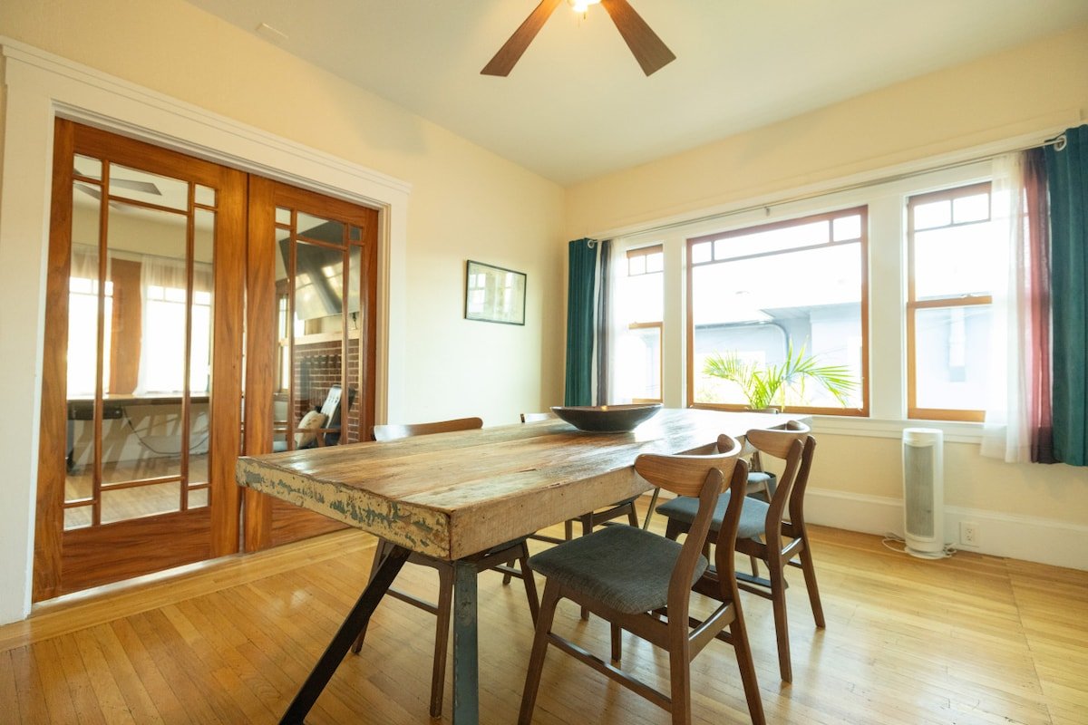 Berkeley’s BEST Family Home & Neighborhood Walk to gallery image 3