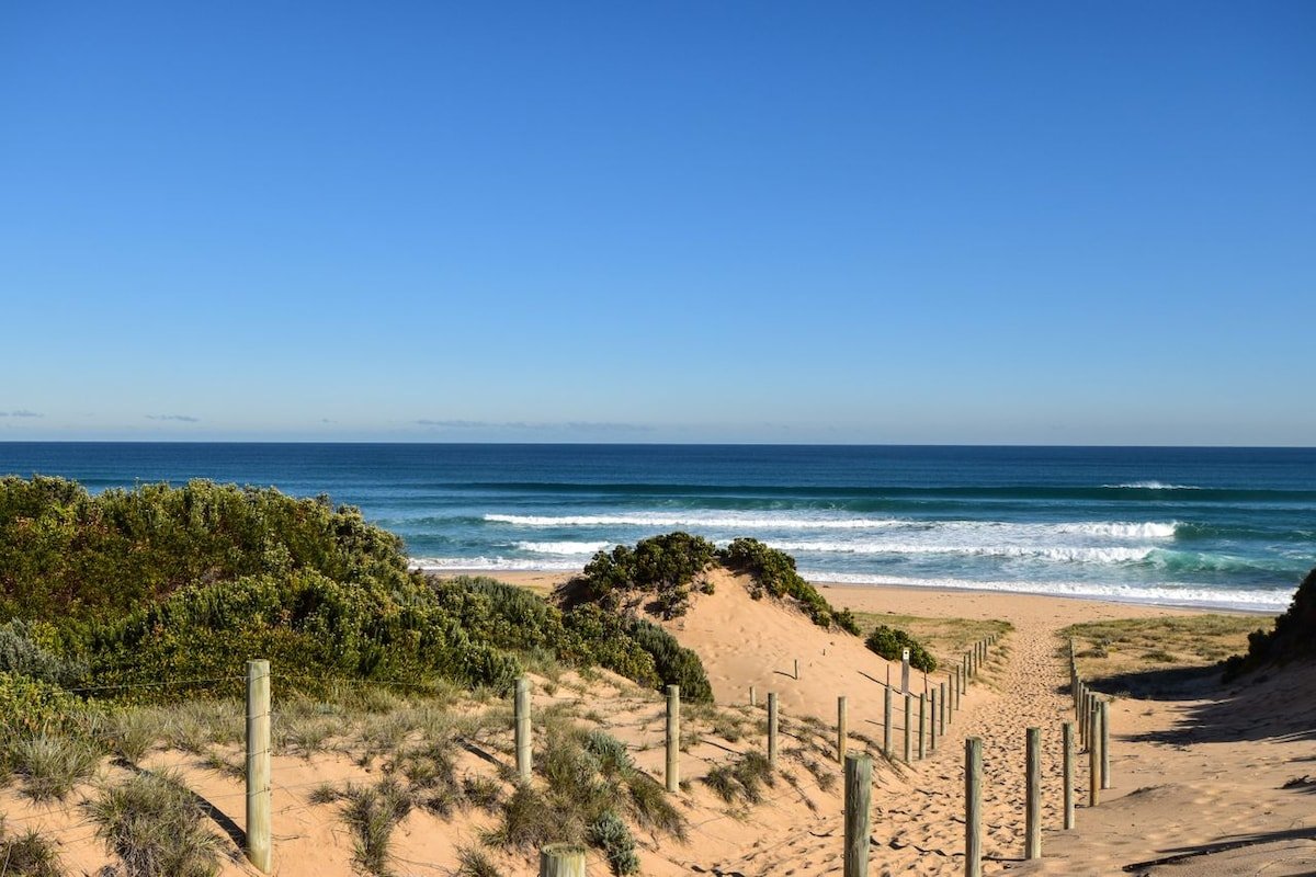Sand Sea & Sunsets St Andrews Beach gallery image 3