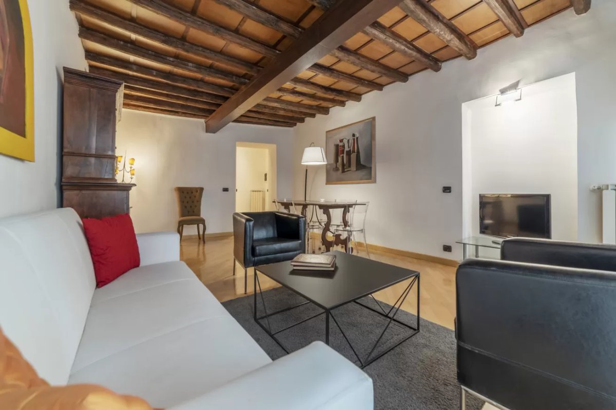 Live Roma | Luxury Pantheon View