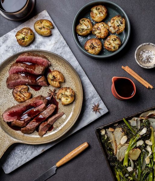 Photo of Steak & Mulled Wine Sauce