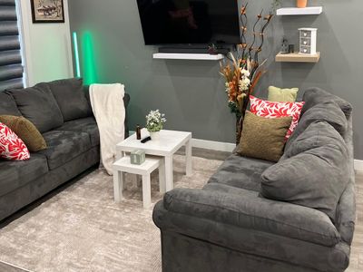 Upper Suite Haven- Near Airport