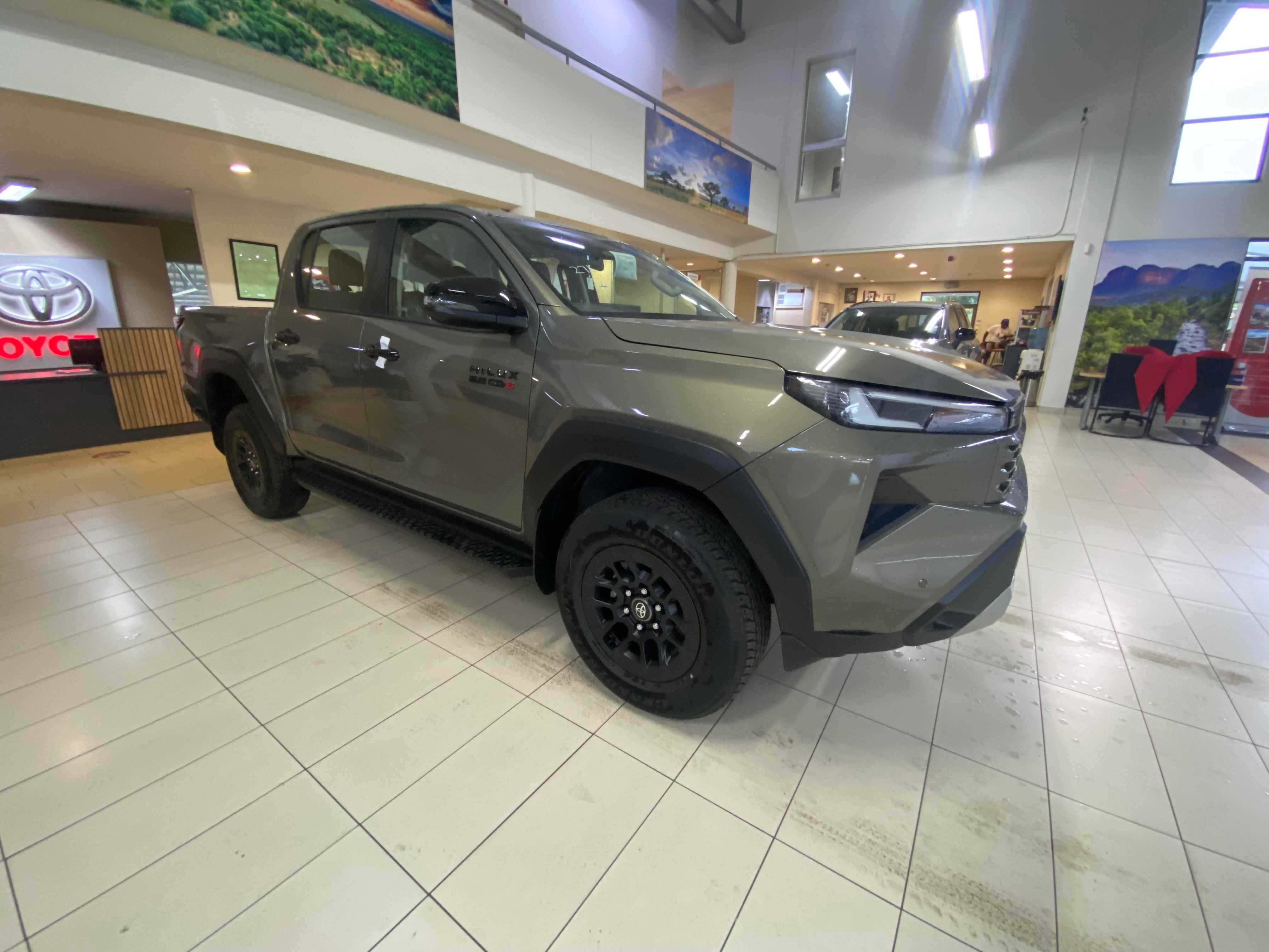 TOYOTA HILUX 2.8 GD-6 RB SRX 4X4 A T P U S C for Sale in South Africa
