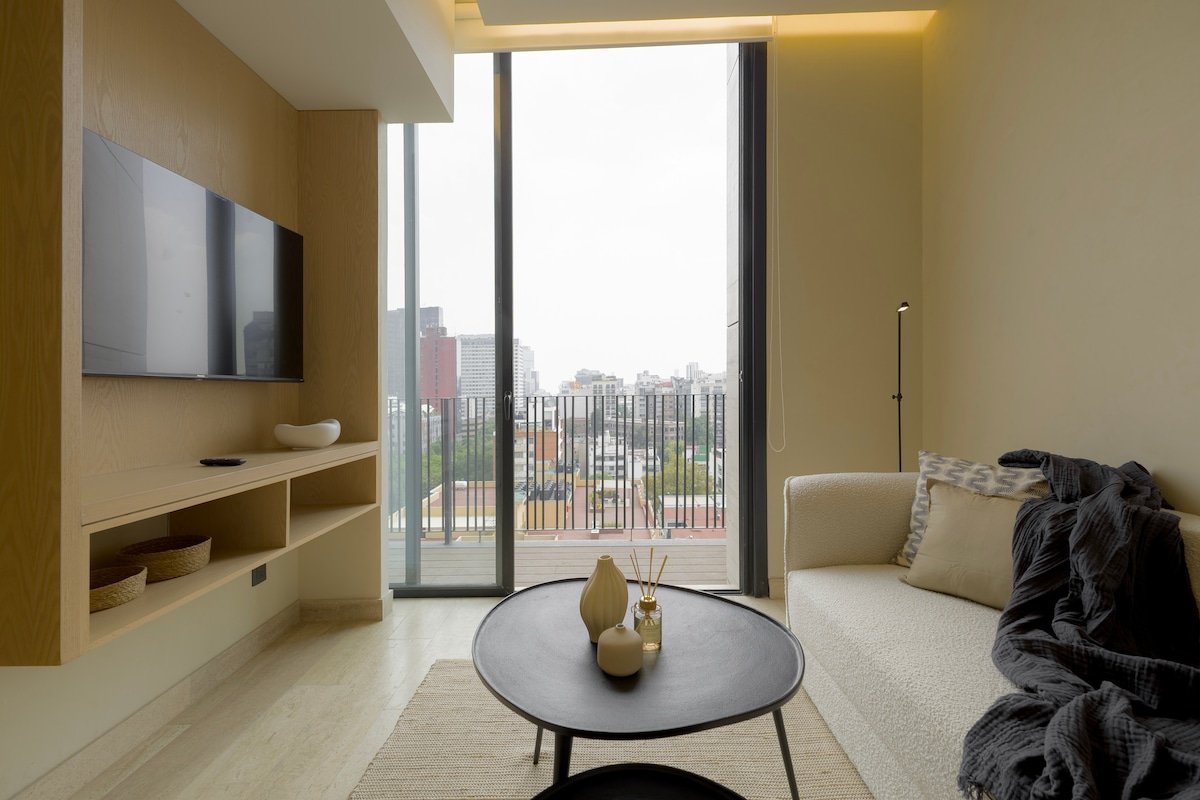 Capitalia | Aristoteles Polanco w/ Balcony View gallery image 3