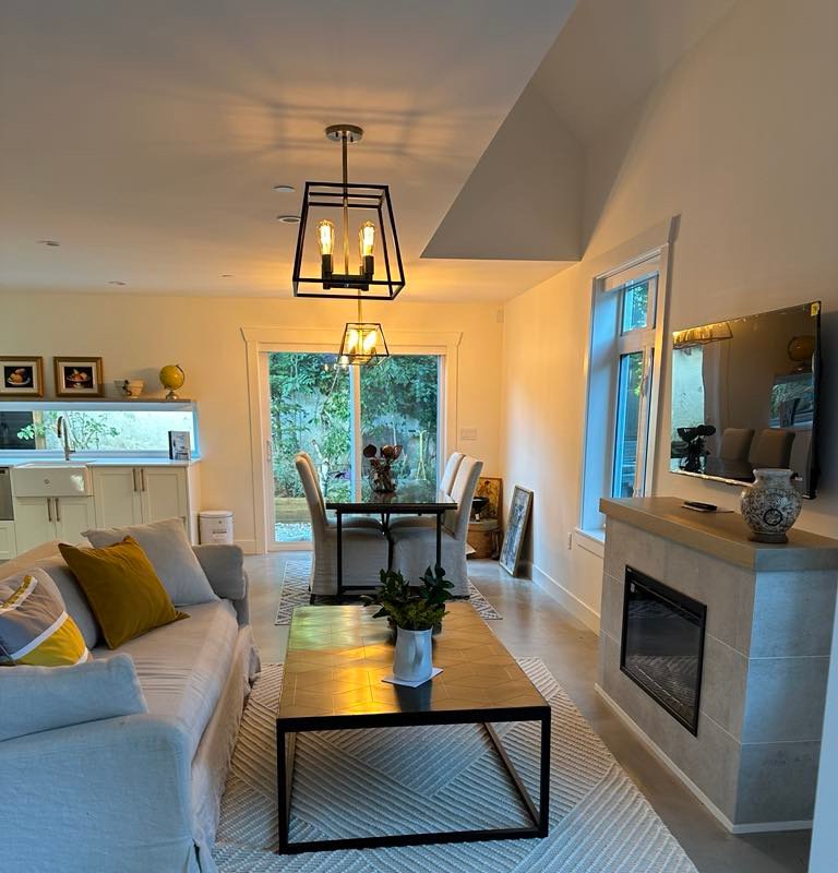 Charming Country Home West Pt Grey, UBC, Kits.