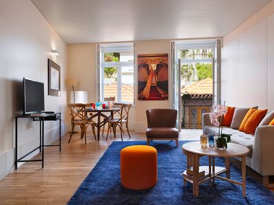 Ribeira Trendy Flat in medieval Mercadores Street