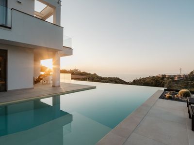 Villa con Infinity pool, Idromassaggio&Gym