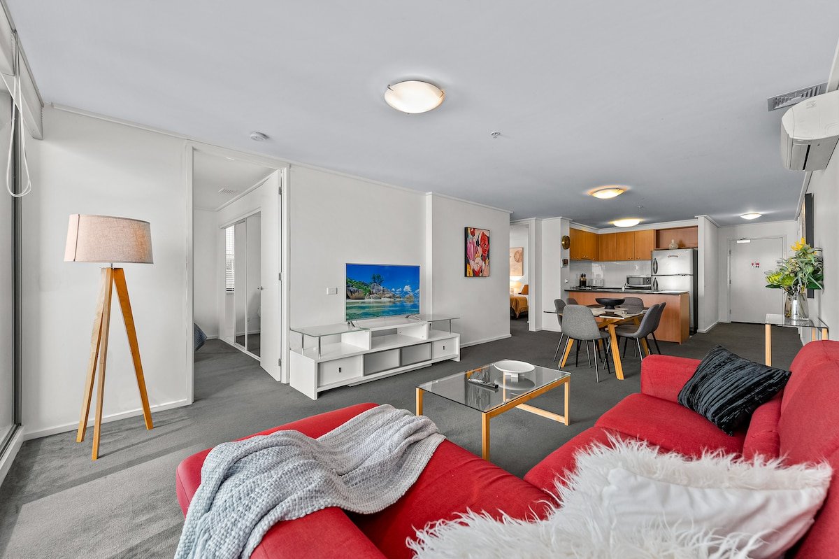 Exclusive Stays – The Summit (2a) gallery image 2