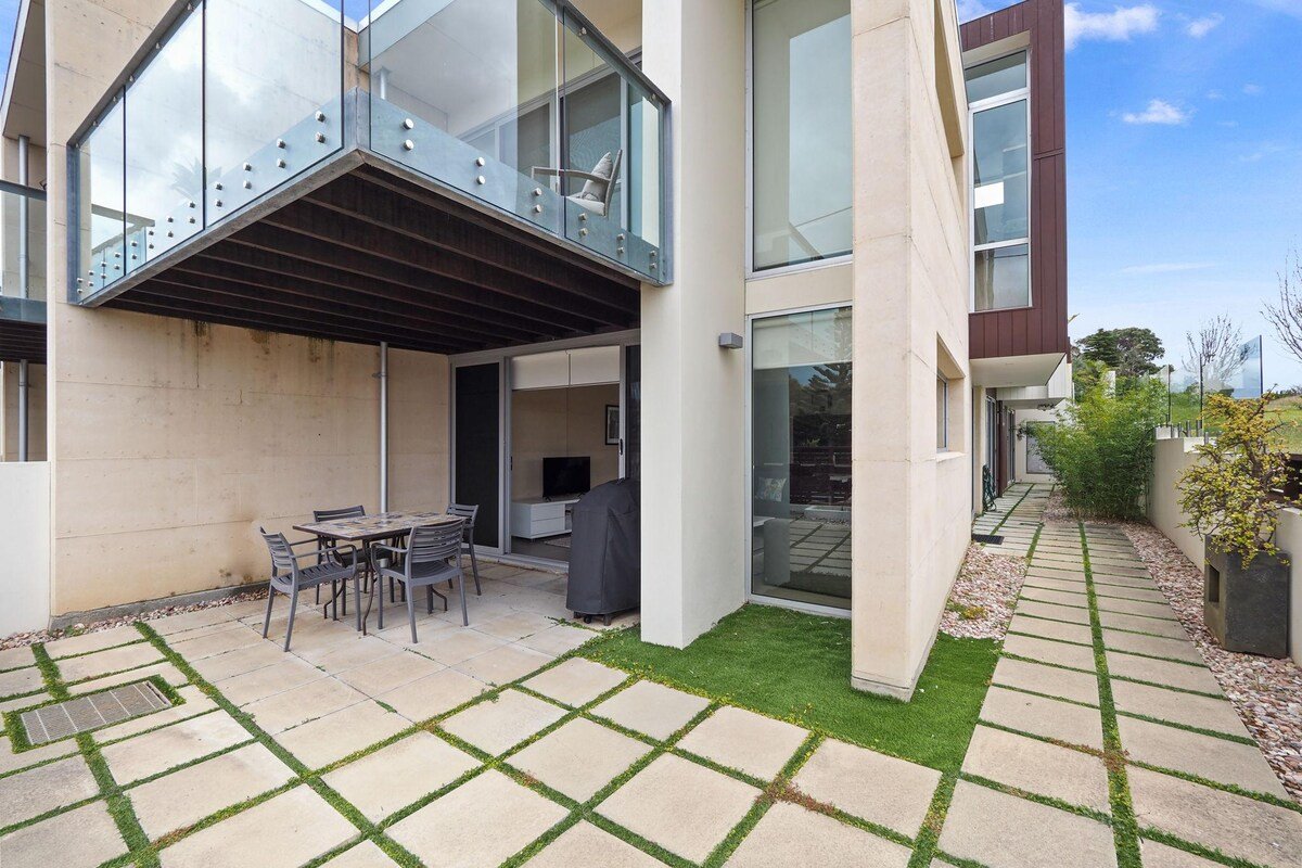 Alouarn Apartment 2 – 2 bedroom gallery image 2