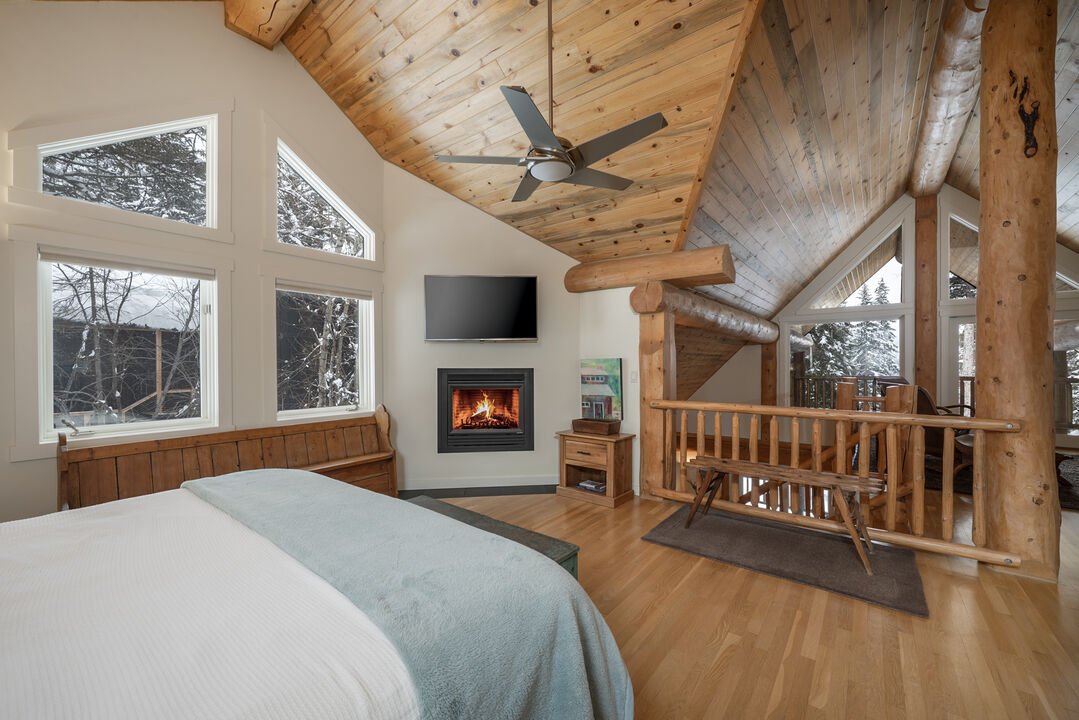 New! At Whitefish Mountain Resort w in-home sauna gallery image 2