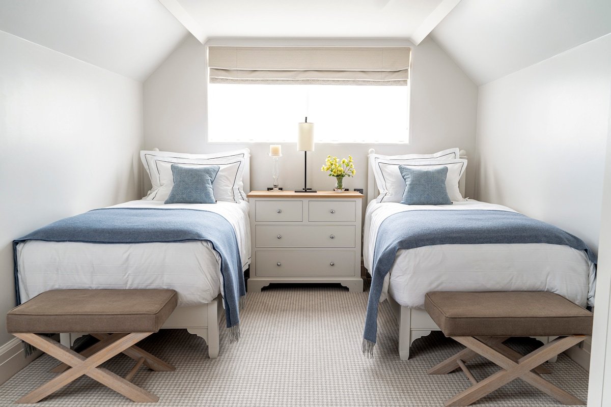 Long White Cloud gallery image 2