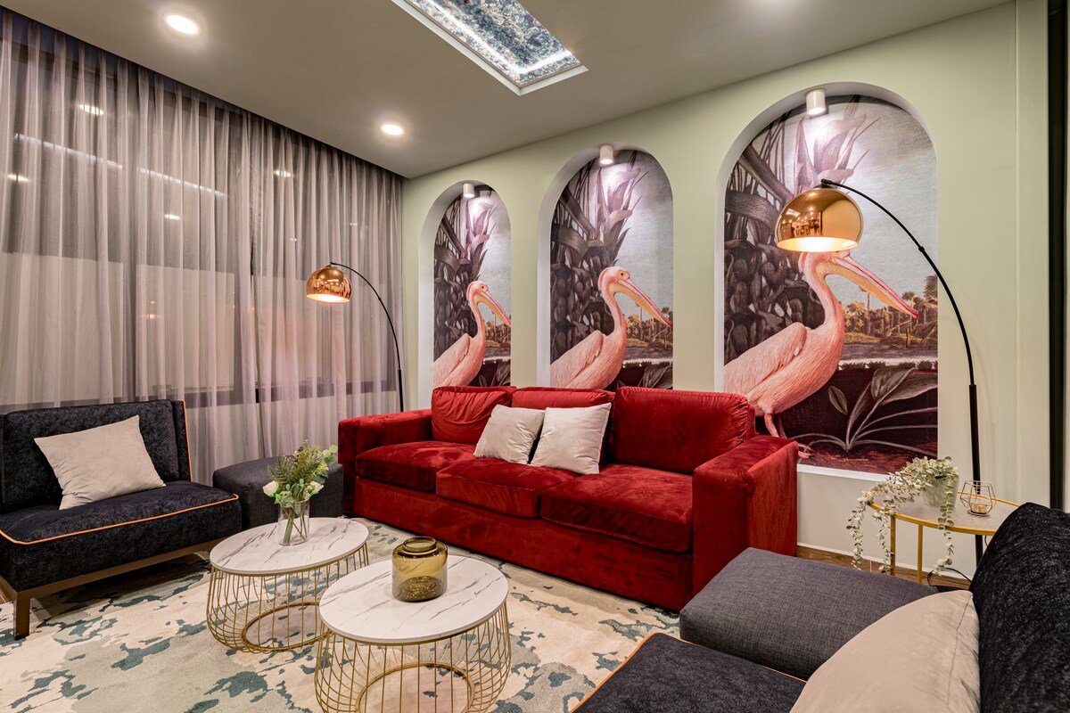 Artsy Roma – Private Rooftop, BBQ, Gym & AC gallery image 3