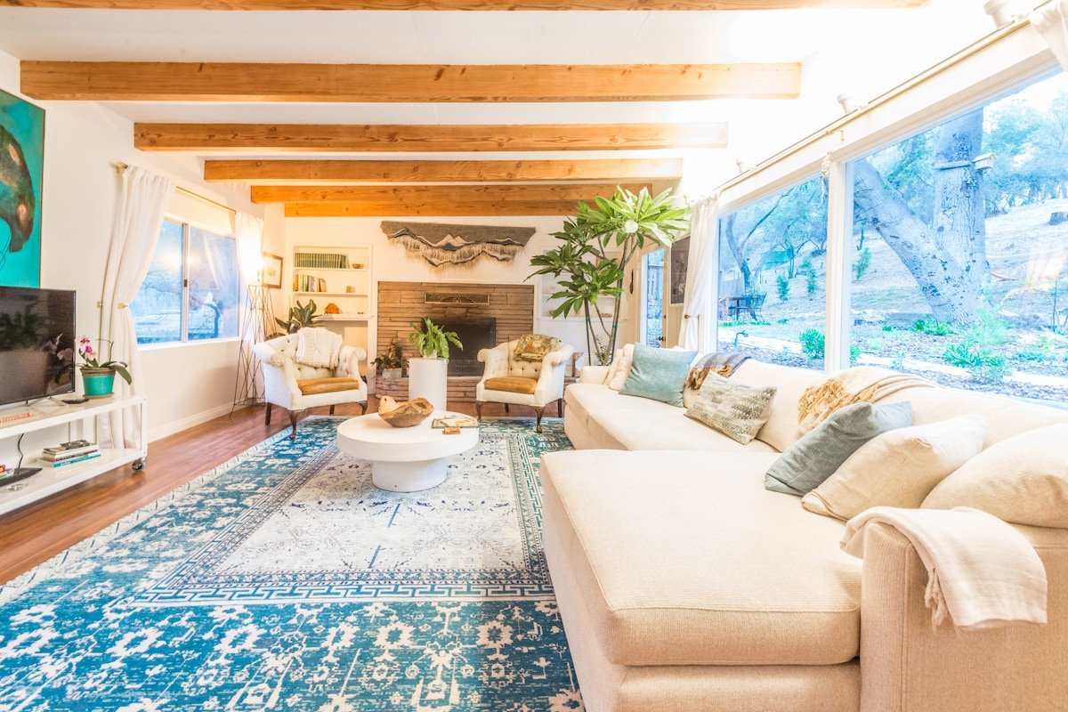 Unique Topanga Retreat 3-Building Compound gallery image 3