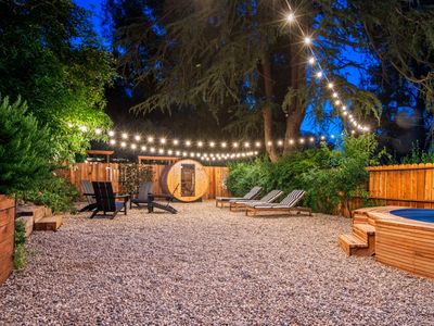 Fernwood Canyon Escape w/Sauna, Bocce & Cottage