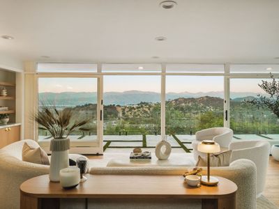 Skyline Hollywood – Oasis with Views