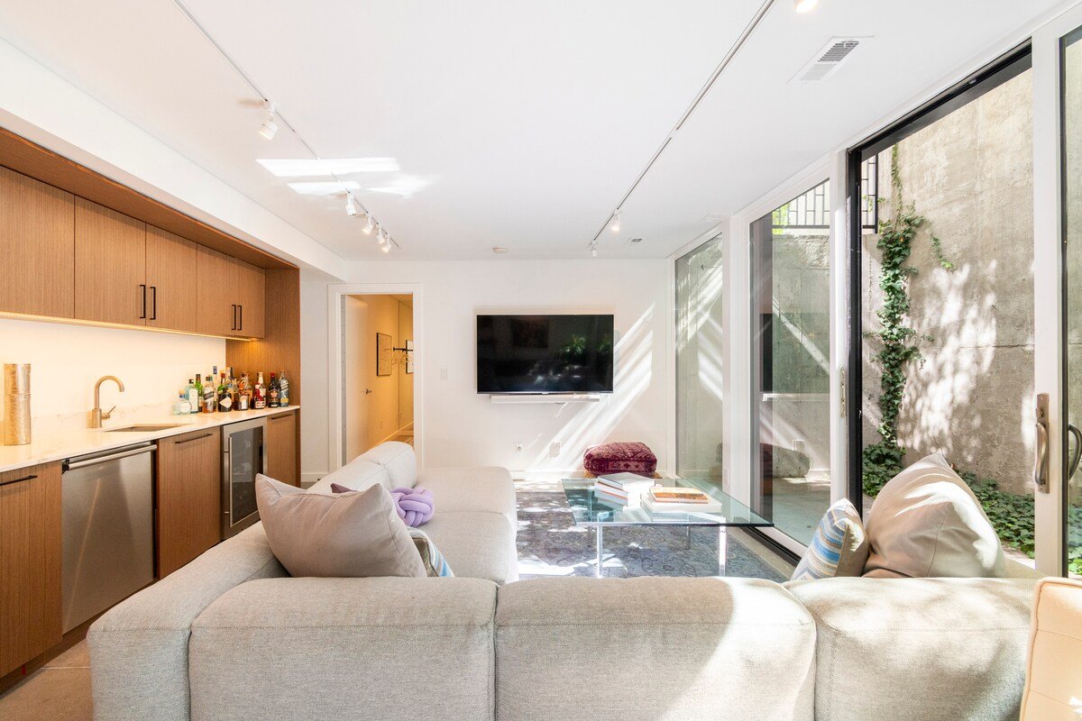 Modern Design House – Blocks to RiNo gallery image 4