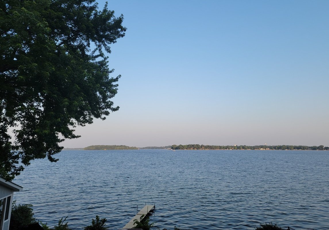 Lakefront Cottage with Sunrise Views & EV Charger gallery image 2