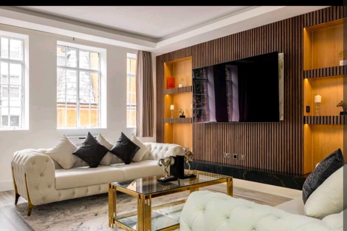 Luxury 4 Bed Knightsbridge gallery image 2
