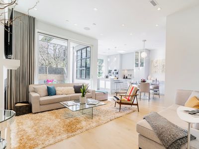 Luxury, 2-Storey, 3 Bedroom Suite in Shaughnessy