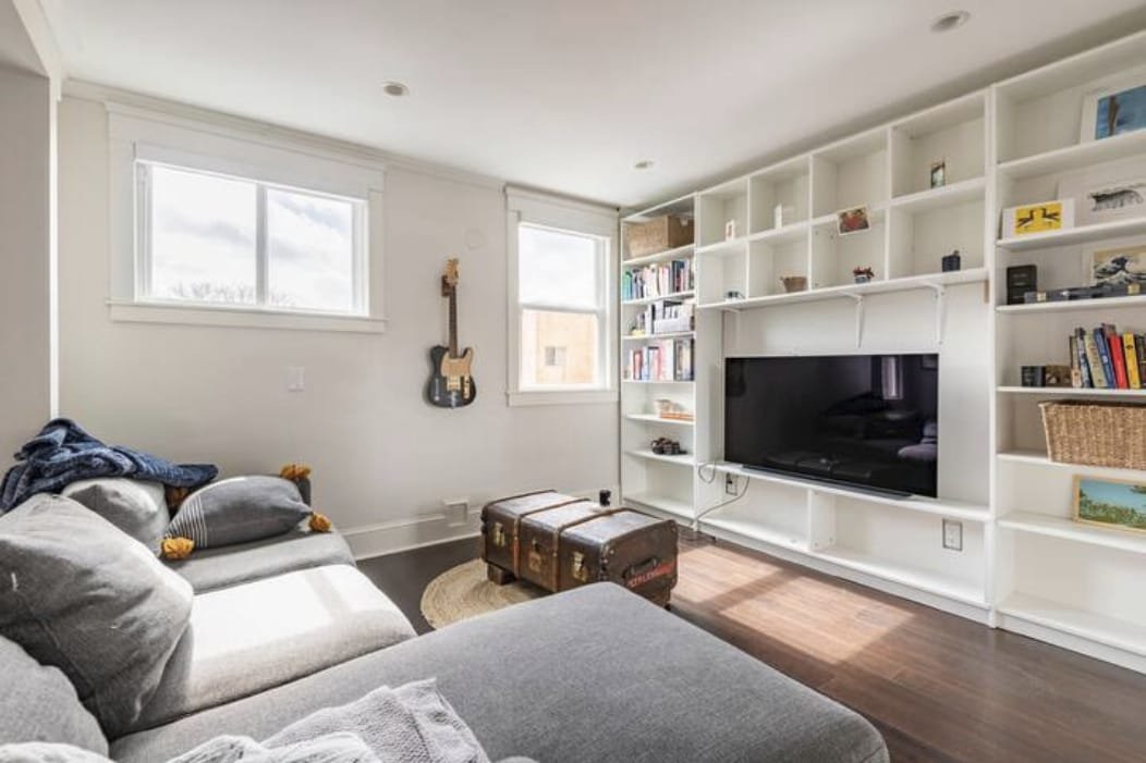 3 Bed 3 Bath House in Strathcona gallery image 4