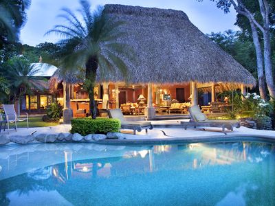 Casa Mono Loco – Los Sueños Resort Villa