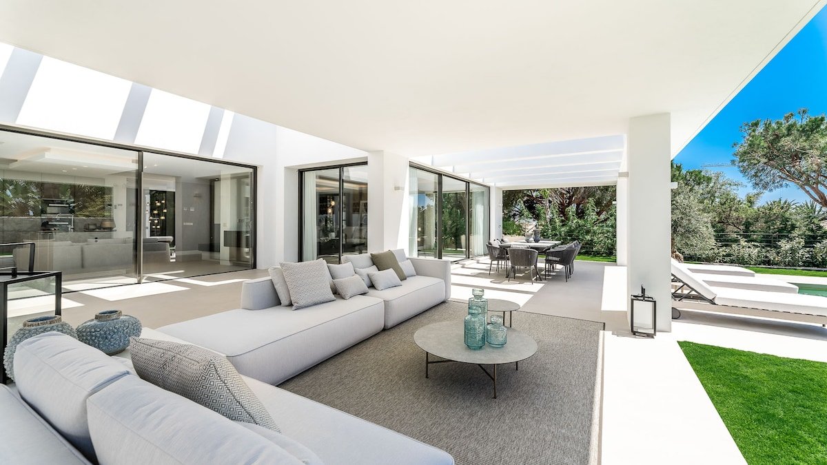 Stunning Luxury Villa in Marbella – heated pool gallery image 5