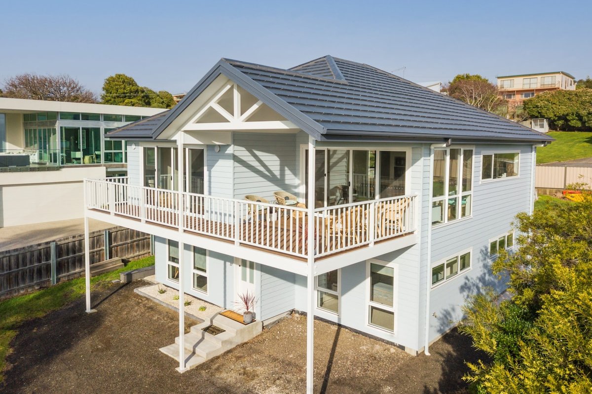 Beach House on Bentley gallery image 2