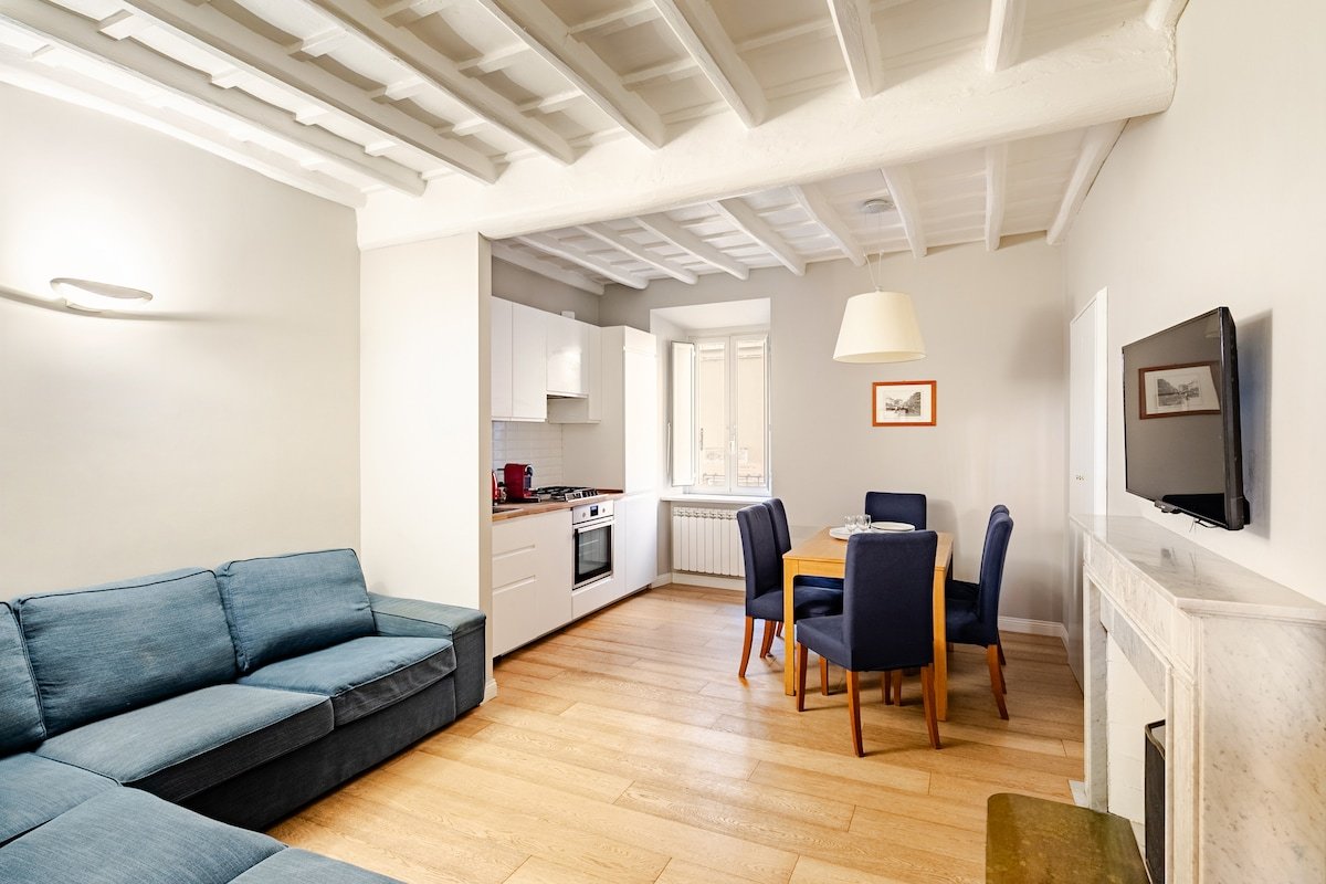 Spagna luxury apartment gallery image 5