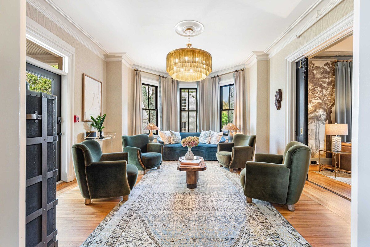 The Royce on Pelham – Luxury Family Estate gallery image 2