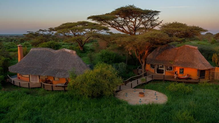 Tawi Lodge Cottages - Tawi Lodge Standard Cottages each ensuite with verandah facing Mount Kilimanjaro.