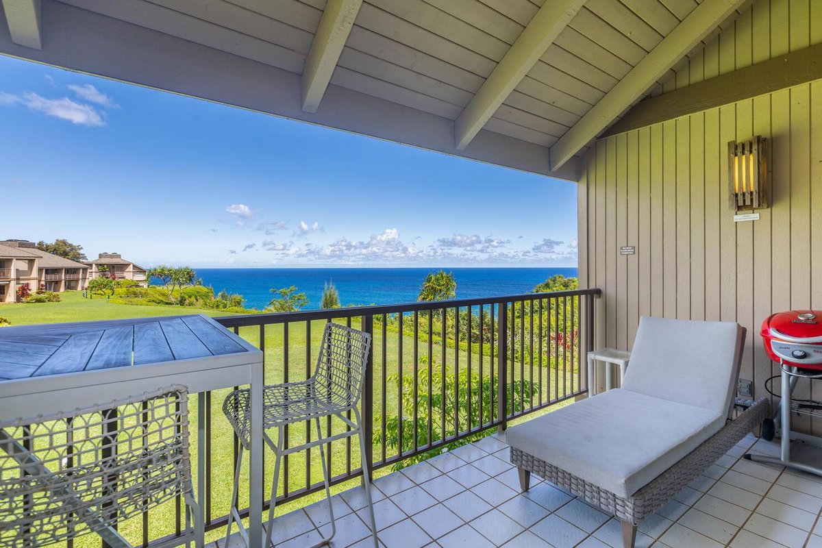 Updated Oceanfront Condo with Expansive Views!