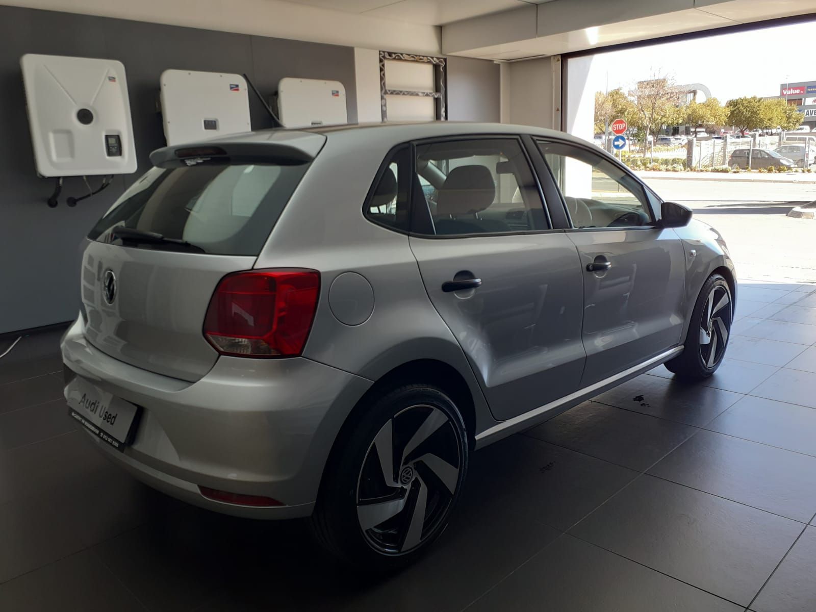 Used car gallery