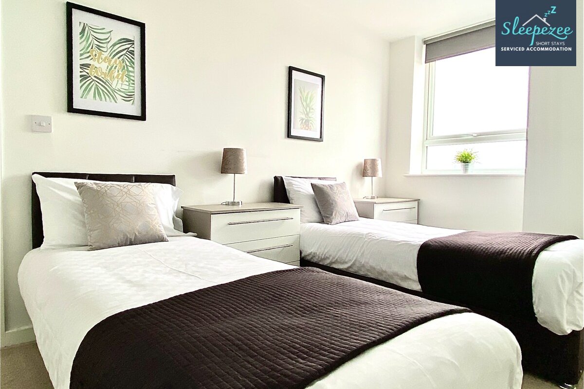 20% LONG STAY DISCOUNT 28+ days 2 BED FREE PARKING gallery image 3