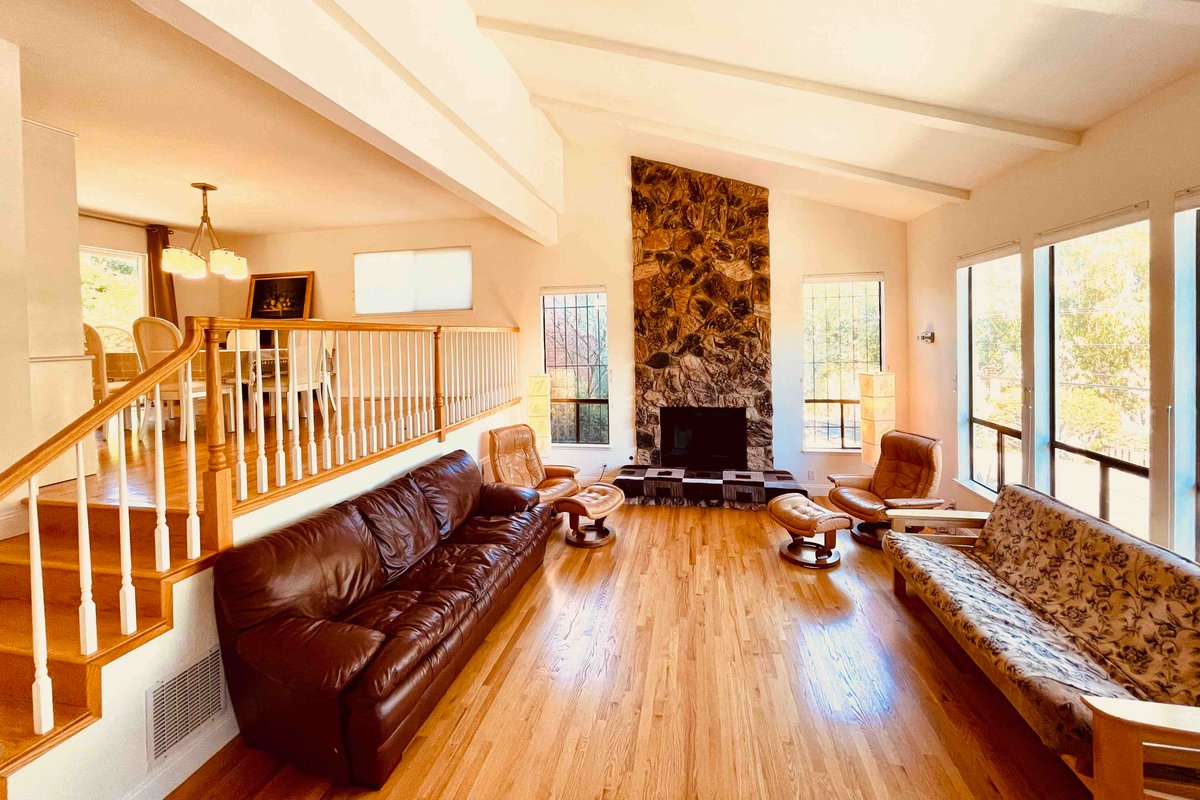 Spacious Comfy Renovated 4BR, quiet neighborhood