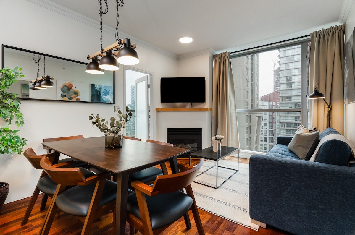 Mountain Views/Free Parking/Nespresso/Sleep 6 ppl! gallery image 3