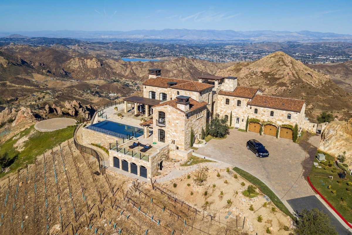 Malibu Rocky Oaks by Stay Awhile Villas gallery image 5