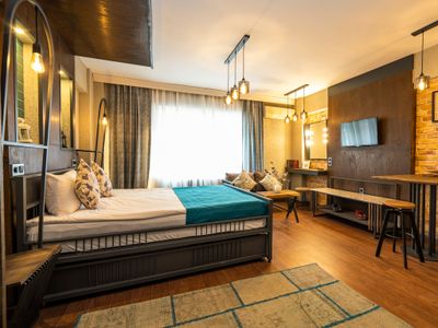 Stylish 2BR Flats With Jacuzzi-Dsinfected