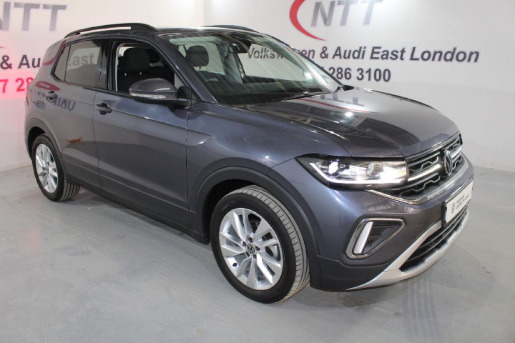 VOLKSWAGEN T-CROSS 1.0 TSI LIFE DSG for Sale in South Africa